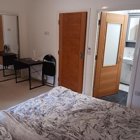 North Kelvin Guest House กลาสโกว์ ภายนอก รูปภาพ